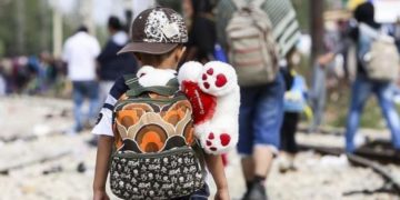 Συμπαράσταση στο δίκαιο απεργιακό αγώνα των εργαζόμενων συμβασιούχων στην Υπηρεσία Ασύλου και στους εργαζόμενους της ΜΚΟ Άρσις – Αλληλεγγύη σε πρόσφυγες – μετανάστες