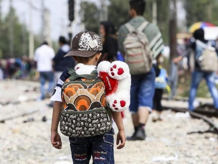 Συμπαράσταση στο δίκαιο απεργιακό αγώνα των εργαζόμενων συμβασιούχων στην Υπηρεσία Ασύλου και στους εργαζόμενους της ΜΚΟ Άρσις – Αλληλεγγύη σε πρόσφυγες – μετανάστες