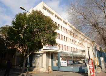 Απλήρωτοι στο Λαϊκό οι εργαζόμενοι που προσλήφθηκαν για να αντιμετωπίσουν τον κορωνοϊό!