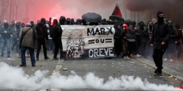 Ελπίζουμε στους σεισμούς που μέλλονται για να ‘ρθουν!