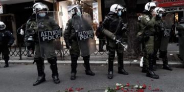 Χτες η κυβέρνηση ηττήθηκε και δημιούργησε παντού Πολυτεχνεία