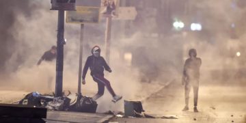 Περισσότερο από ποτέ, είναι απαραίτητο να δοθούν προοπτικές στους νέους της Τυνησίας να ζήσουν και να εργαστούν στη χώρα