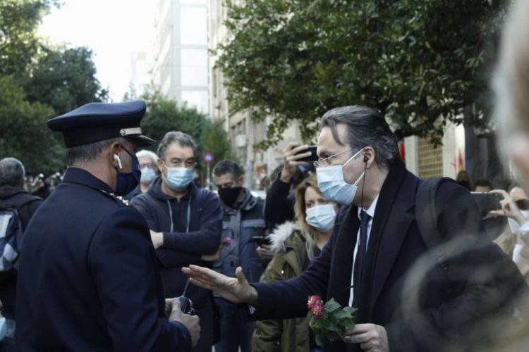 Συνάντηση-Αναμέτρηση: Στηρίζουμε Εναλλακτική Παρέμβαση Δικηγόρων και Θ. Καμπαγιάννη