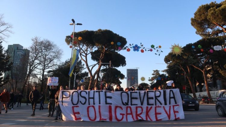 Zëri ynë, frika juaj / Δική μας η φωνή, δικός σας ο φόβος